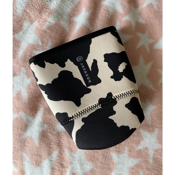 Black and White Javasok Cow Print 30-32 oz Cold Cup Sleeve - Picture 2 of 6